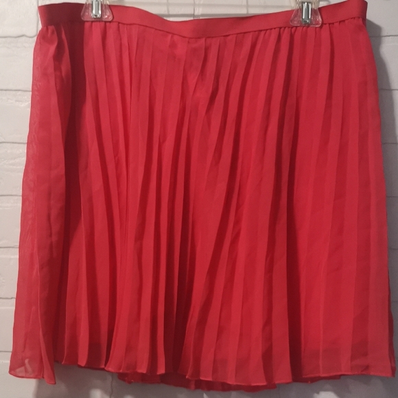 Bongo Elegant Pleated Skirt Size 1X #097 - Picture 1 of 6